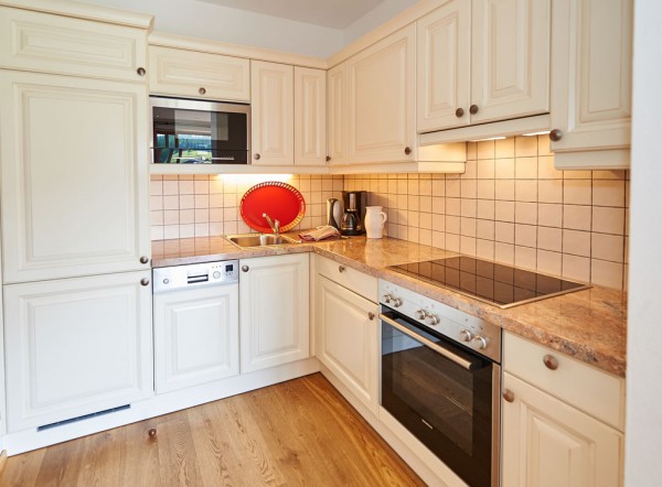 Voll ausgestattete Küche