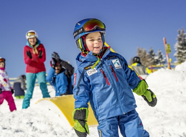 Skikurse für Jung und Alt in Flachau © Flachau Tourismus